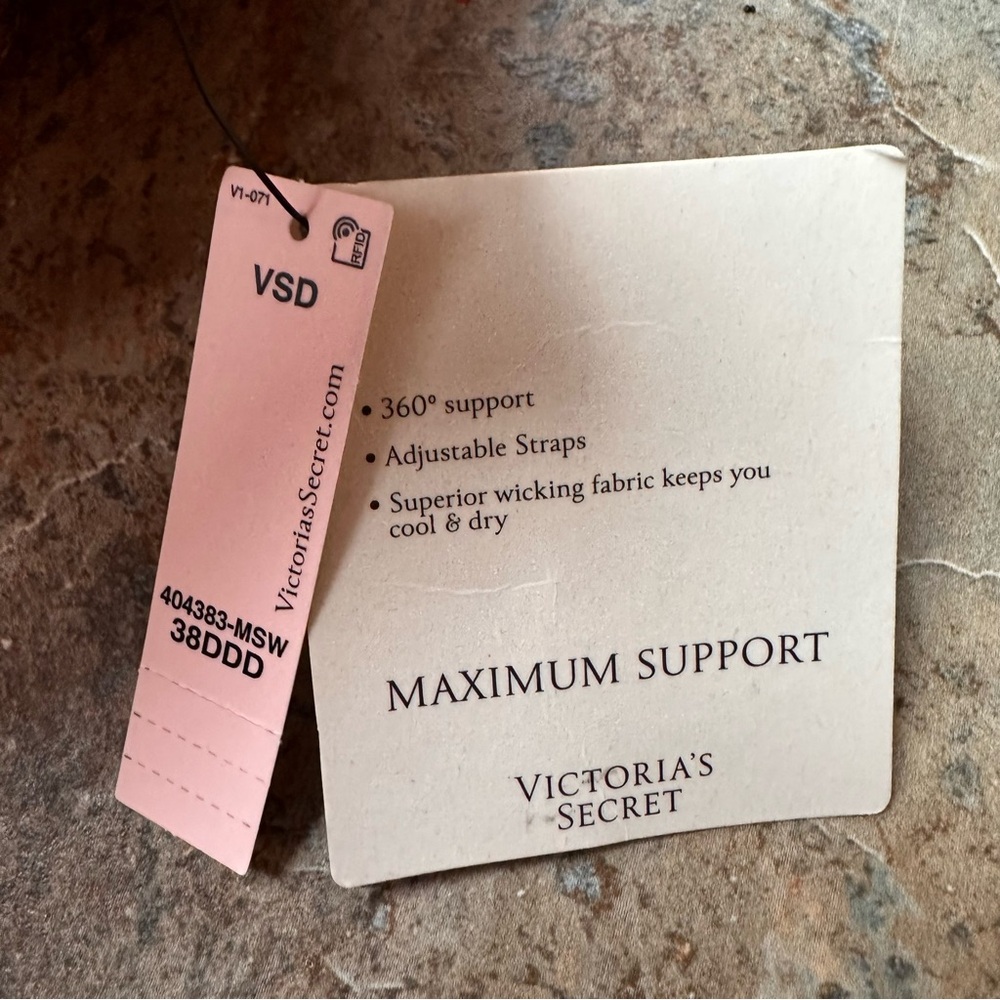Victoria's Secret Incredible Lightweight Max Sports Bra NWT Size 38DDD Pink - Picture 8 of 9